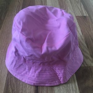 ‼️BUY ONE IN FULL PRICE, GET ONE FREE‼️ 
Burberry Fabric Reversible Bucket Hat